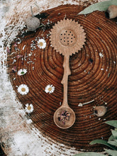 Load image into Gallery viewer, Sunflower Duo Spoon
