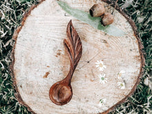 Load image into Gallery viewer, Floating Leaf Spoon

