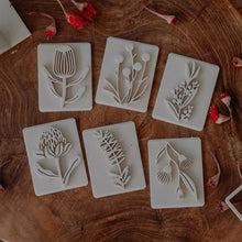 Load image into Gallery viewer, Australian Native Flower Eco Stamp Set
